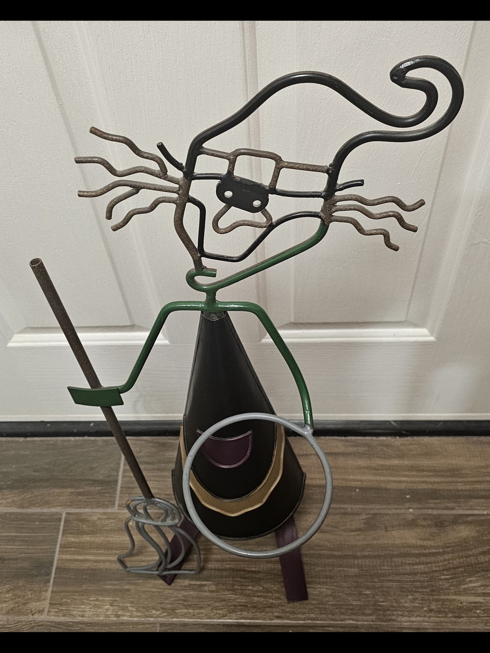 Wrought Iron And Metal Colorful Witch Flower Pot Holder Home Garden 30.5" Tall